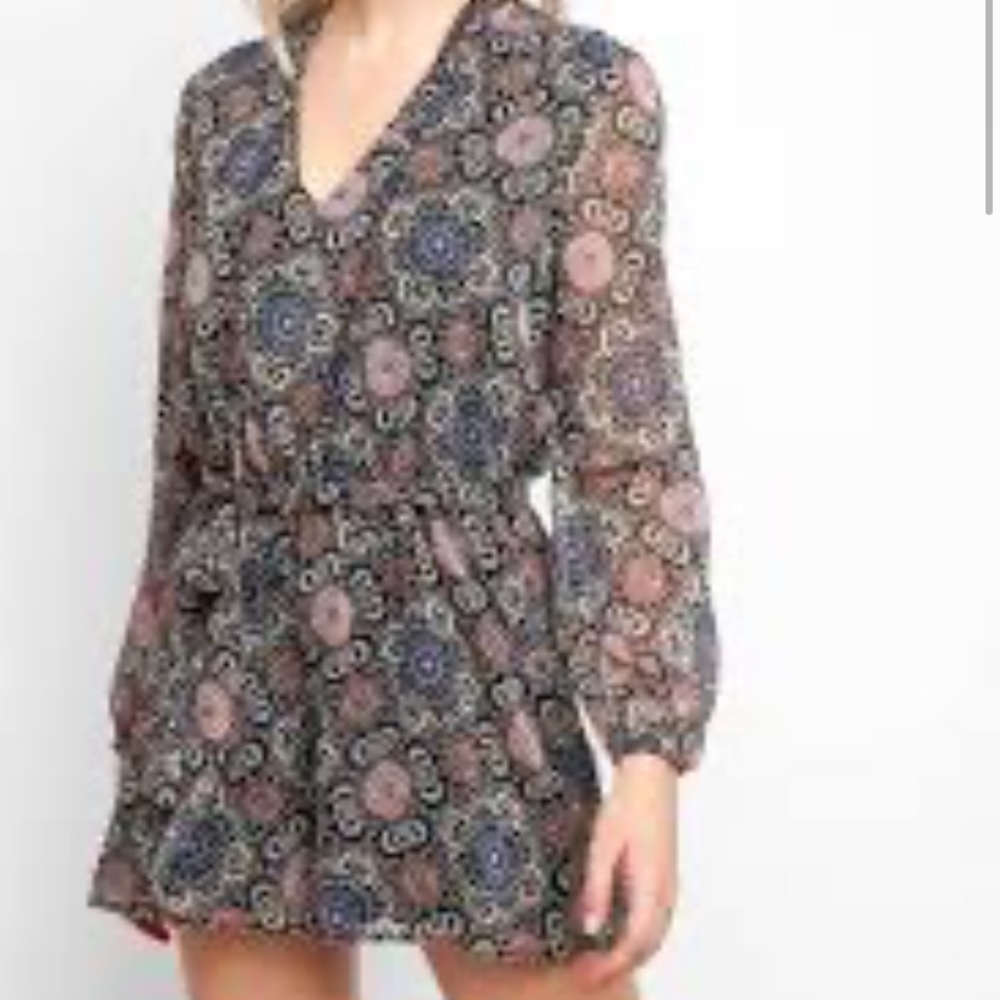 NWOT BB Dakota Patterned Dress